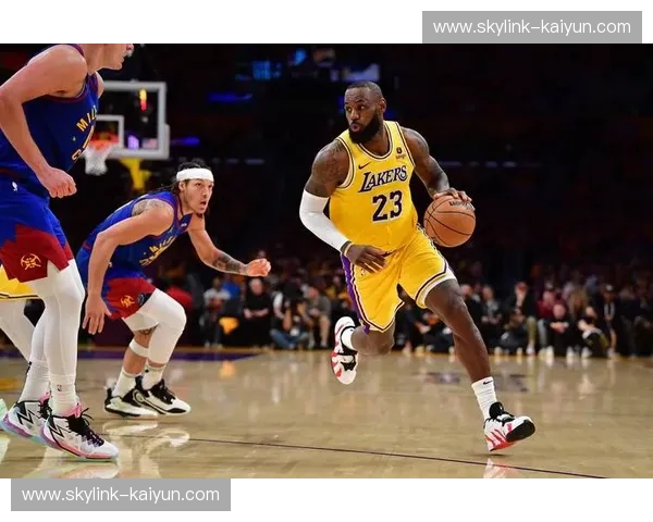 巅峰对决预演？湖人掘金季前赛，不止是篮球